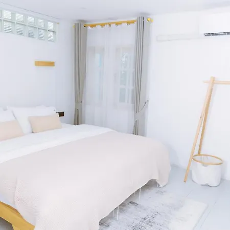 Ratchada Retreat Boutique Villa 1