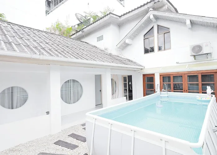 Ratchada Retreat Boutique 1